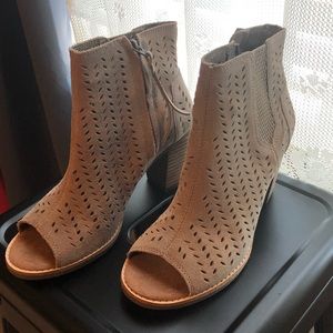 Toms Open toe booties